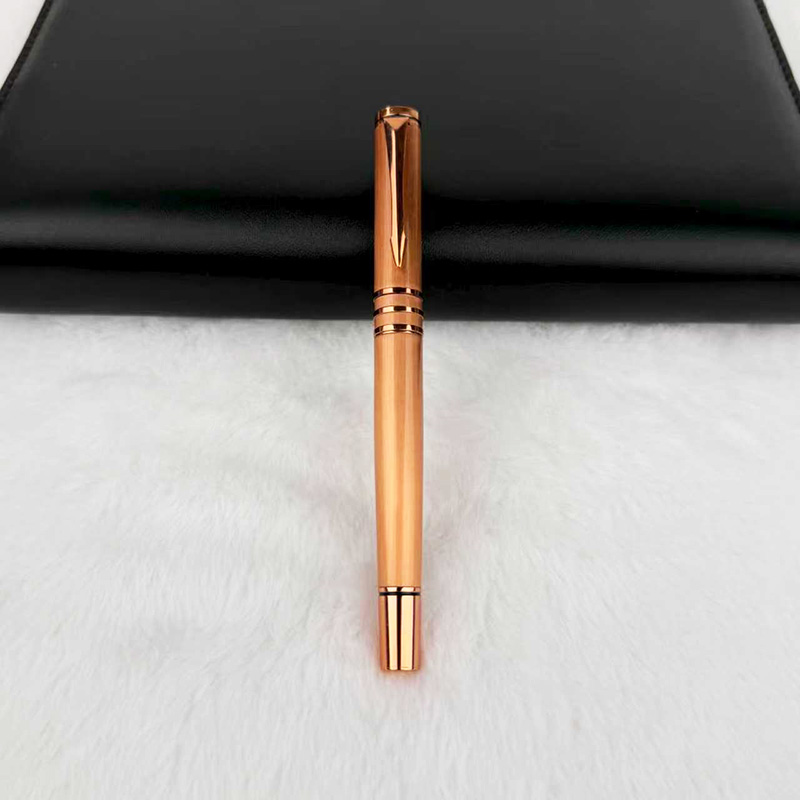 роскошная гелевая ручка